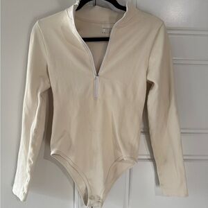 OQQ Cream Quarterzip L Ribbed Bodysuit Bodycon Fitted Slimming Waist Control